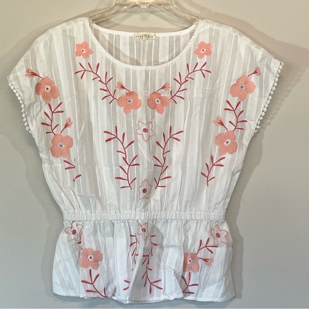 Copper Key White Floral Embroidered Peplum Top Short Sleeve‎ Women Medium
